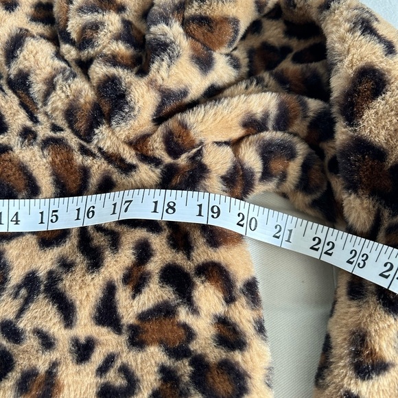 Leopard print faux fur bomber - Picture 9 of 10